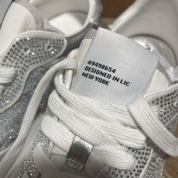 NIB Steve Madden Women's Everlie Sneaker - Picture 6 of 7